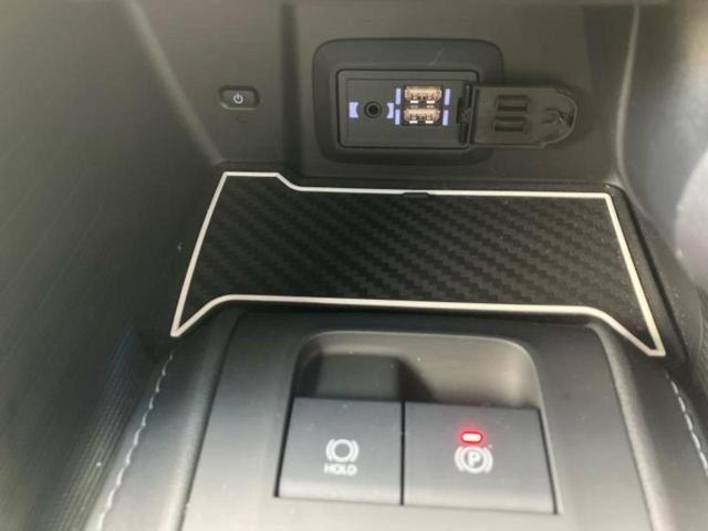 ハリアーハイブリッド Ｚレザーパッケージ　新品タイヤ／ＪＢＬ／保証書／ディスプレイオーディオ＋ナビ１２．３インチ／デジタルインナーミラー／衝突安全装置／シートエアコン／パノラミックビューモニター／車線逸脱防止支援システム／シート　合皮　禁煙車（34枚目）