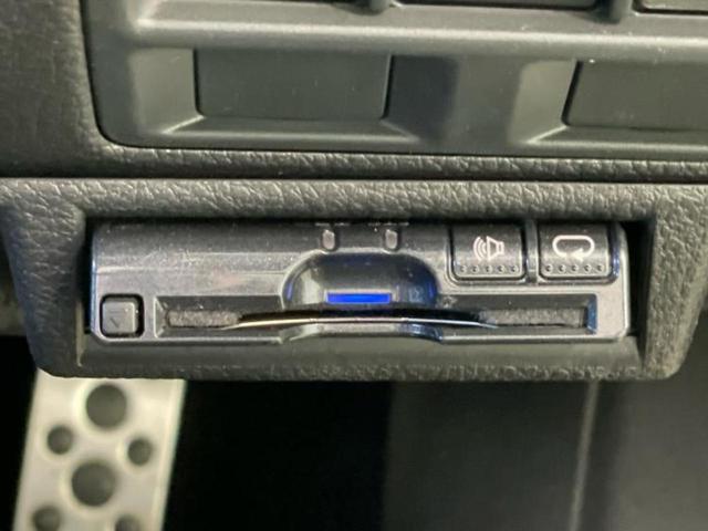 レガシィツーリングワゴン ４ＷＤ２．５ｉアイサイトＳパッケージ　保証書／純正　８インチ　ＳＤナビ／フリップダウンモニター　社外　１０．２インチ／アイサイト／車線逸脱防止支援システム／シート　ハーフレザー／パーキングアシスト　バックガイド　衝突被害軽減システム（17枚目）
