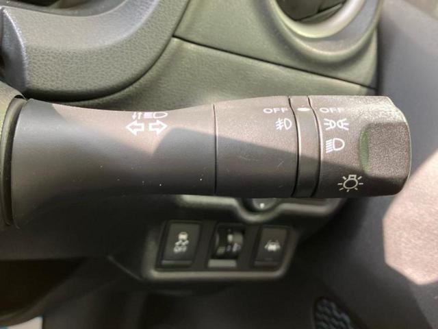 ノート Ｘ　新品タイヤ／保証書／純正　ＳＤナビ／ＥＴＣ／ＥＢＤ付ＡＢＳ／アイドリングストップ／バックモニター／フルセグＴＶ／エアバッグ　運転席／エアバッグ　助手席／パワーウインドウ／キーレスエントリー　記録簿（16枚目）