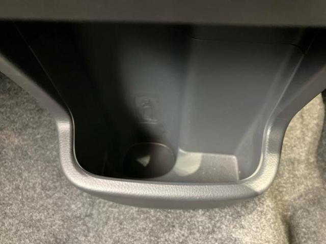 ＭＲワゴン Ｘ　新品タイヤ／保証書／ＥＢＤ付ＡＢＳ／エアバッグ　運転席／エアバッグ　助手席／衝突安全ボディ／エンジンスタートボタン／キーレスエントリー／オートエアコン／盗難防止システム／ワンオーナー／取扱説明書（27枚目）