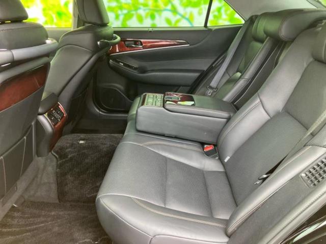 クラウンマジェスタ マジェスタFバージョン 保証書/純正 8インチ メモリーナビ/トヨタセーフティセンス/エアーシート 全席/パノラミックビューモニター/車線逸脱防止支援システム/シート フルレザー/パーキングアシスト バックガイド 革シート(8枚目)