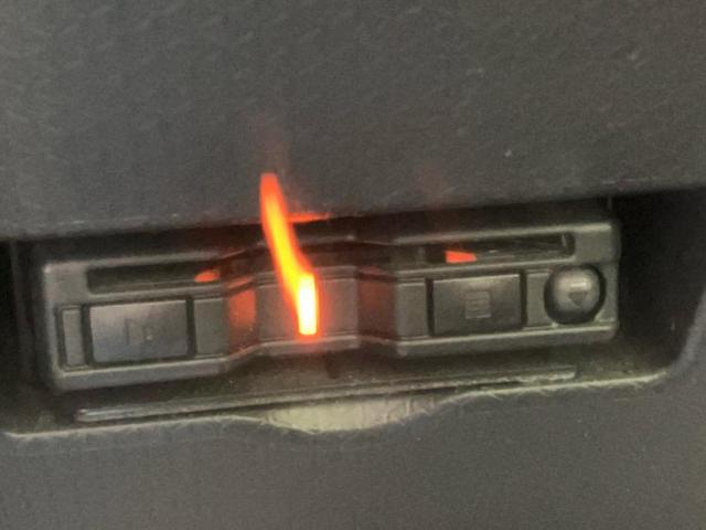 タント カスタムXスタイルセレクション 新品タイヤ/保証書/純正 9インチ SDナビ/スマートアシスト(トヨタ・ダイハツ)/両側電動スライドドア/シートヒーター/車線逸脱防止支援システム/シート ハーフレザー/ドライブレコーダー 純正(25枚目)