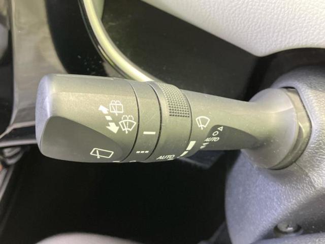 プリウス A 新品タイヤ/保証書/純正 SDナビ/スマートアシスト(トヨタ・ダイハツ)/車線逸脱防止支援システム/パーキングアシスト 自動操舵/ヘッドランプ LED/Bluetooth接続/ETC バックカメラ(17枚目)