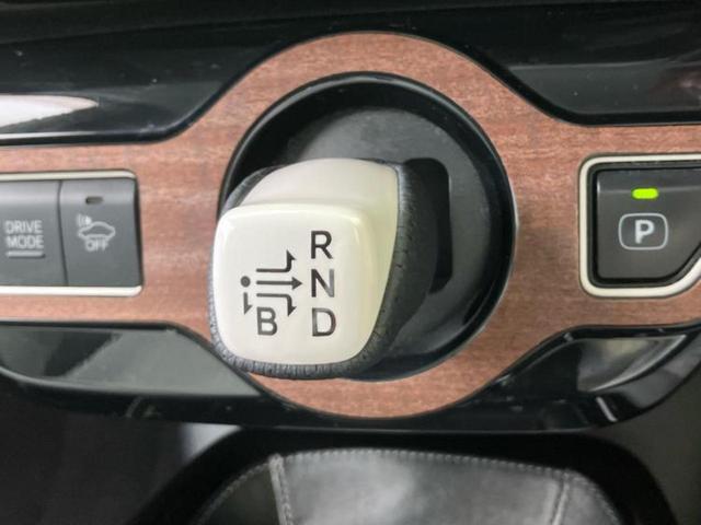 プリウス A 新品タイヤ/保証書/純正 SDナビ/スマートアシスト(トヨタ・ダイハツ)/車線逸脱防止支援システム/パーキングアシスト 自動操舵/ヘッドランプ LED/Bluetooth接続/ETC バックカメラ(18枚目)