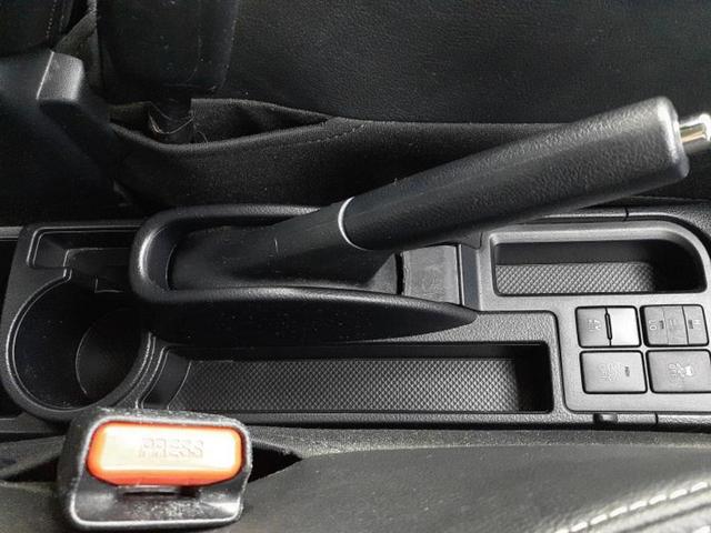 ヴィッツ ハイブリッドＧＲスポーツ　保証書／社外　９インチ　ＳＤナビ／衝突安全装置／シートヒーター／車線逸脱防止支援システム／シート　ハーフレザー／ドライブレコーダー　社外／ヘッドランプ　ＬＥＤ／ＵＳＢジャック　衝突被害軽減システム（45枚目）