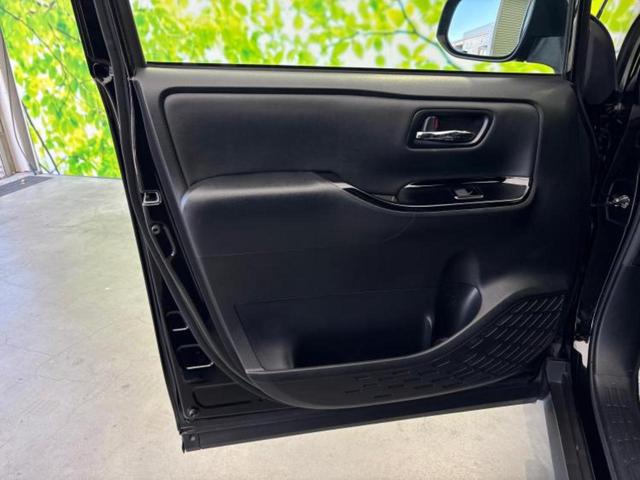 ノア ハイブリッドＳｉダブルバイビー３　保証書／純正　９インチ　ＳＤナビ／フリップダウンモニター／衝突安全装置／両側電動スライドドア／シートヒーター／車線逸脱防止支援システム／シート　ハーフレザー／ドライブレコーダー　前後　バックカメラ（22枚目）