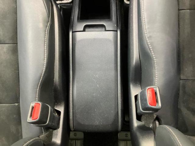 エスクァイア Ｇｉプレミアムパッケージブラックテーラード　新品タイヤ／社外　９インチ　ＳＤナビ／フリップダウンモニター／トヨタセーフティセンス／シートヒーター　前席／車線逸脱防止支援システム／シート　ハーフレザー／ドライブレコーダー　前後　バックカメラ（33枚目）