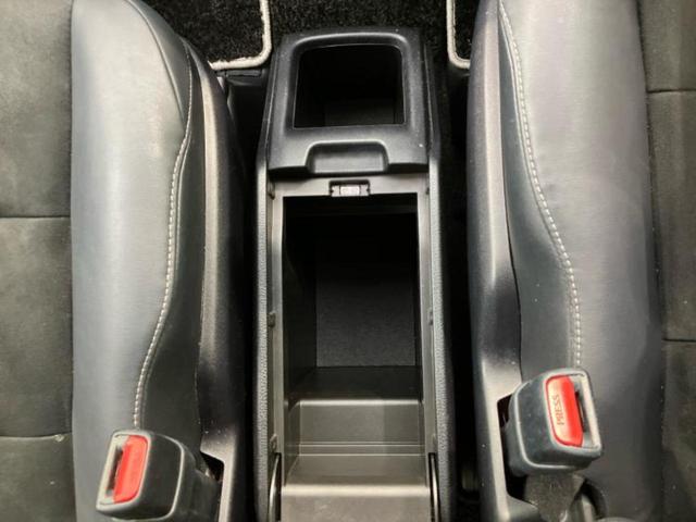 エスクァイア Ｇｉプレミアムパッケージブラックテーラード　新品タイヤ／社外　９インチ　ＳＤナビ／フリップダウンモニター／トヨタセーフティセンス／シートヒーター　前席／車線逸脱防止支援システム／シート　ハーフレザー／ドライブレコーダー　前後　バックカメラ（34枚目）