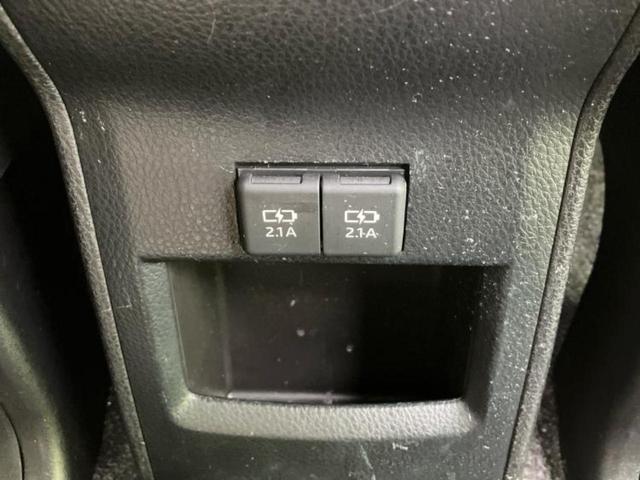 エスクァイア Ｇｉプレミアムパッケージブラックテーラード　新品タイヤ／社外　９インチ　ＳＤナビ／フリップダウンモニター／トヨタセーフティセンス／シートヒーター　前席／車線逸脱防止支援システム／シート　ハーフレザー／ドライブレコーダー　前後　バックカメラ（42枚目）