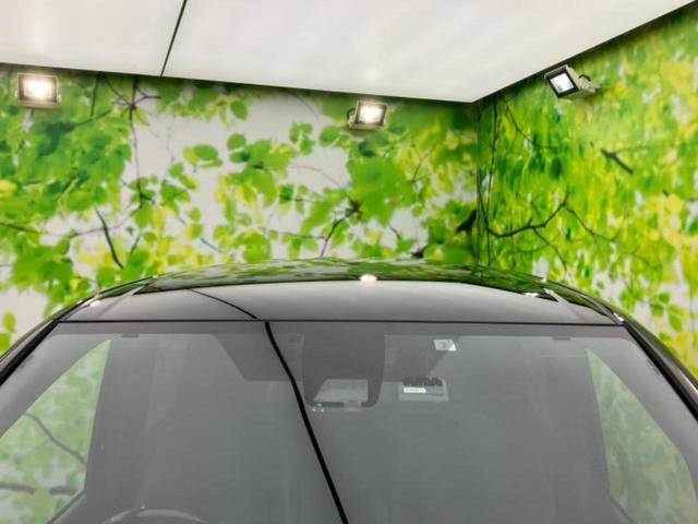 エスクァイア Ｇｉプレミアムパッケージブラックテーラード　新品タイヤ／社外　９インチ　ＳＤナビ／フリップダウンモニター／トヨタセーフティセンス／シートヒーター　前席／車線逸脱防止支援システム／シート　ハーフレザー／ドライブレコーダー　前後　バックカメラ（50枚目）