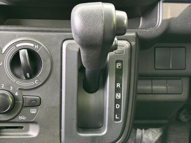 キャロル ＧＬ　新品タイヤ／保証書／デュアルカメラブレーキサポート（スズキ）／シートヒーター　運転席／車線逸脱防止支援システム／ＥＢＤ付ＡＢＳ／横滑り防止装置／アイドリングストップ／禁煙車／エアバッグ　サイド（13枚目）