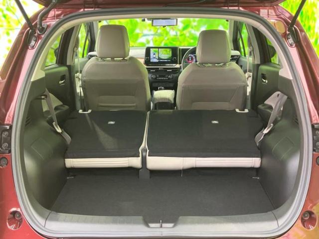 オーラ Ｇレザーエディション　新品タイヤ／保証書／純正　９インチ　メモリーナビ／インテリジェントルームミラー／エマージェンシーブレーキ／シートヒーター　前席／アラウンドビューモニター／車線逸脱防止支援システム／シート　フルレザー（20枚目）