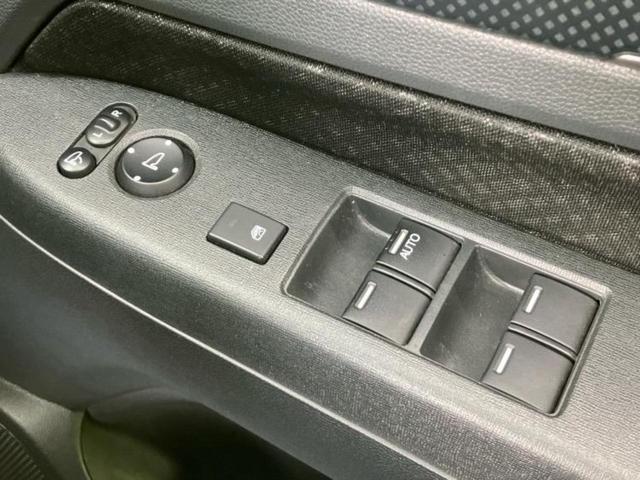 N-WGNカスタム ターボSSブラックスタイルパッケージ 保証書/純正 SDナビ/衝突安全装置/シートヒーター 前席/シート ハーフレザー/ヘッドランプ LED/Bluetooth接続/ETC/EBD付ABS/横滑り防止装置/アイドリングストップ 禁煙車(30枚目)