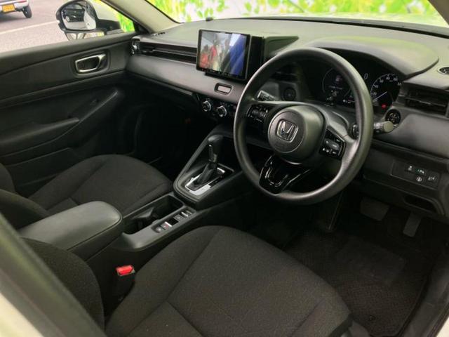 ヴェゼル ｅＨＥＶ　Ｘ　新品タイヤ／保証書／社外　９インチ　メモリーナビ／衝突安全装置／車線逸脱防止支援システム／ドライブレコーダー　前後／ヘッドランプ　ＬＥＤ／ＵＳＢジャック／Ｂｌｕｅｔｏｏｔｈ接続／ＥＴＣ　バックカメラ（5枚目）