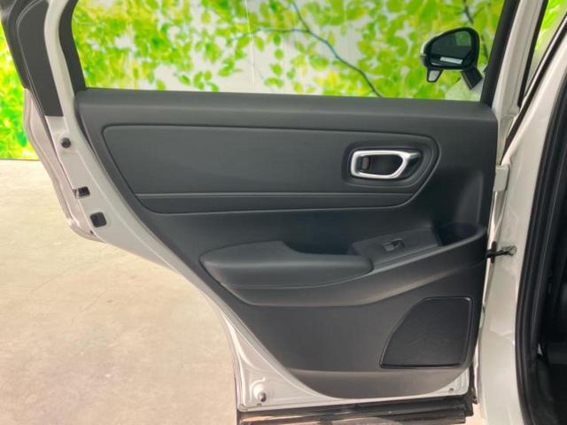 ヴェゼル ｅＨＥＶ　Ｘ　新品タイヤ／保証書／社外　９インチ　メモリーナビ／衝突安全装置／車線逸脱防止支援システム／ドライブレコーダー　前後／ヘッドランプ　ＬＥＤ／ＵＳＢジャック／Ｂｌｕｅｔｏｏｔｈ接続／ＥＴＣ　バックカメラ（23枚目）