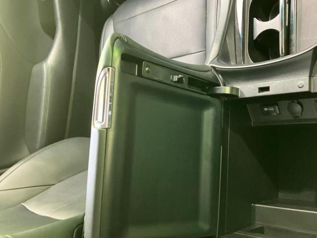 アルファード Ｓ　Ｃパッケージ　新品タイヤ／サンルーフ／純正エアロ／保証書／社外　１１インチ　ＳＤナビ／フリップダウンモニター　社外　１２．８インチ／デジタルインナーミラー／両側電動スライドドア／シート　合皮／電動バックドア　ＥＴＣ（33枚目）