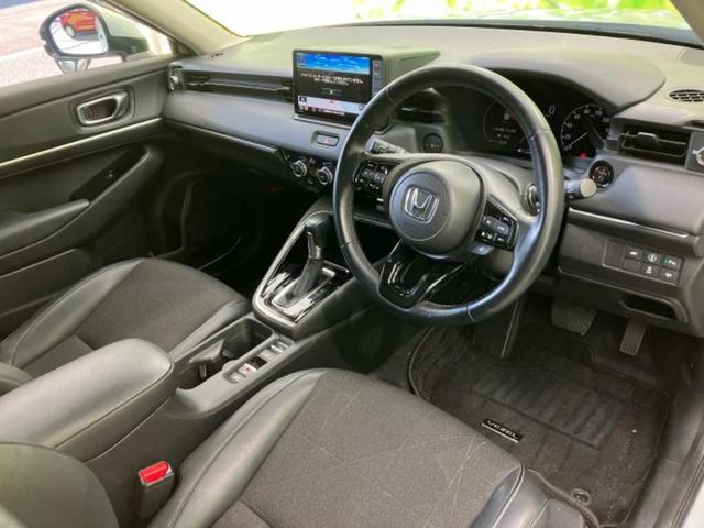 ヴェゼル eHEV Z 純正 9インチ SDナビ/衝突安全装置/シートヒーター/車線逸脱防止支援システム/シート ハーフレザー/電動バックドア/ヘッドランプ LED/Bluetooth接続/ETC/EBD付ABS DVD再生(5枚目)