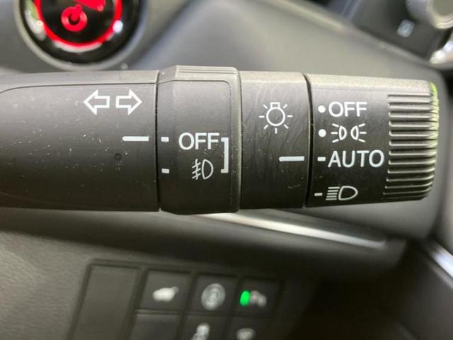 ヴェゼル eHEV Z 純正 9インチ SDナビ/衝突安全装置/シートヒーター/車線逸脱防止支援システム/シート ハーフレザー/電動バックドア/ヘッドランプ LED/Bluetooth接続/ETC/EBD付ABS DVD再生(16枚目)