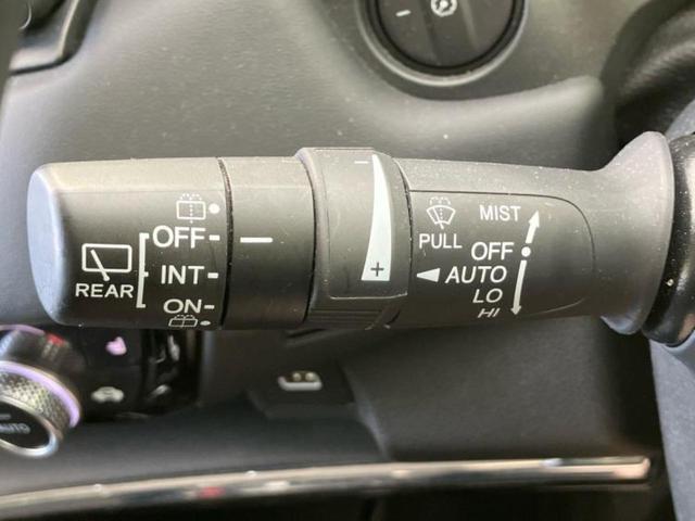 ヴェゼル eHEV Z 純正 9インチ SDナビ/衝突安全装置/シートヒーター/車線逸脱防止支援システム/シート ハーフレザー/電動バックドア/ヘッドランプ LED/Bluetooth接続/ETC/EBD付ABS DVD再生(17枚目)