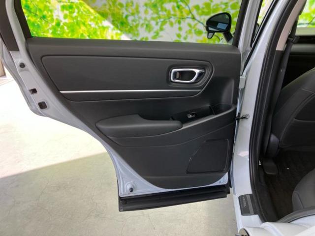 ヴェゼル eHEV Z 純正 9インチ SDナビ/衝突安全装置/シートヒーター/車線逸脱防止支援システム/シート ハーフレザー/電動バックドア/ヘッドランプ LED/Bluetooth接続/ETC/EBD付ABS DVD再生(23枚目)