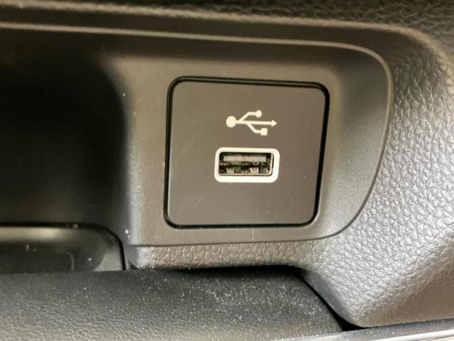 ヴェゼル eHEV Z 純正 9インチ SDナビ/衝突安全装置/シートヒーター/車線逸脱防止支援システム/シート ハーフレザー/電動バックドア/ヘッドランプ LED/Bluetooth接続/ETC/EBD付ABS DVD再生(42枚目)