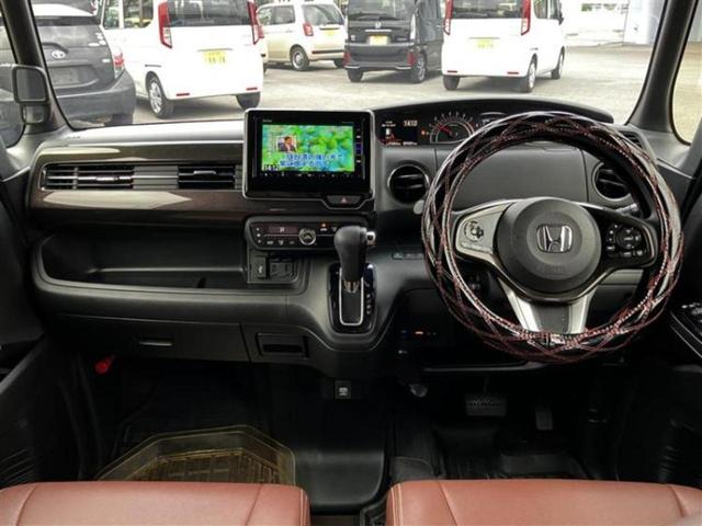 N-BOXカスタム G・EXホンダセンシング 新品タイヤ/純正 SDナビ/ホンダセンシング/両側電動スライドドア/ドライブレコーダー 純正/ヘッドランプ LED/USBジャック/Bluetooth接続/ETC/バックモニター/フルセグTV(4枚目)