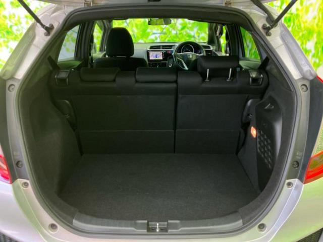 フィットハイブリッド ハイブリッド・Sパッケージ 保証書/純正 SDナビ/パーキングアシスト バックガイド/ドライブレコーダー 前後/ヘッドランプ LED/USBジャック/Bluetooth接続/HDMI接続/ETC/EBD付ABS バックカメラ(19枚目)