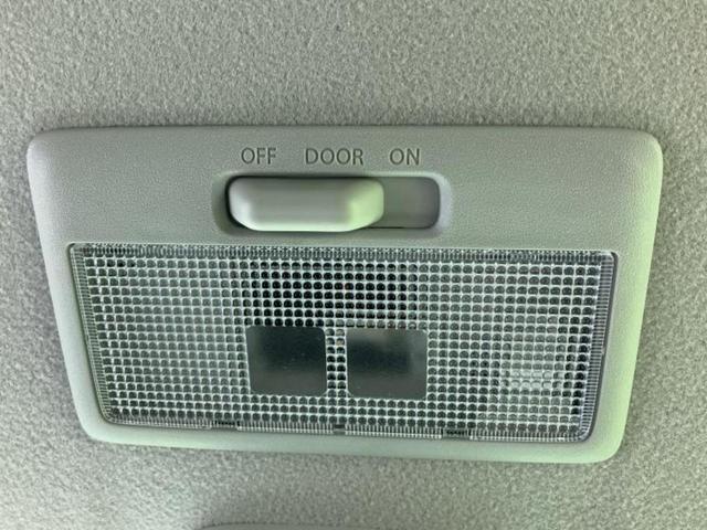 スペーシアカスタム ハイブリッドＸＳ　保証書／両側電動スライドドア／シートヒーター／車線逸脱防止支援システム／ヘッドランプ　ＬＥＤ／ＥＢＤ付ＡＢＳ／横滑り防止装置／アイドリングストップ／クルーズコントロール／エアバッグ　運転席（32枚目）