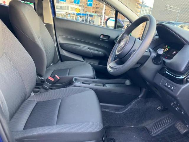 アクア X 新品タイヤ/保証書/ディスプレイオーディオ+ナビ/トヨタセーフティセンス/シートヒーター 前席/パノラミックビューモニター/車線逸脱防止支援システム/ドライブレコーダー 前後 衝突被害軽減システム(5枚目)