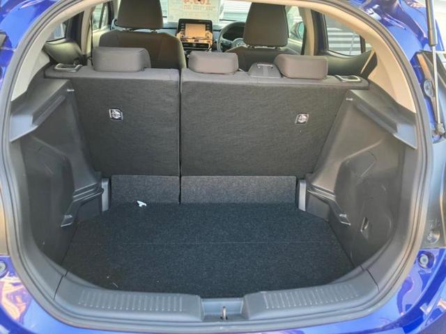 アクア X 新品タイヤ/保証書/ディスプレイオーディオ+ナビ/トヨタセーフティセンス/シートヒーター 前席/パノラミックビューモニター/車線逸脱防止支援システム/ドライブレコーダー 前後 衝突被害軽減システム(8枚目)