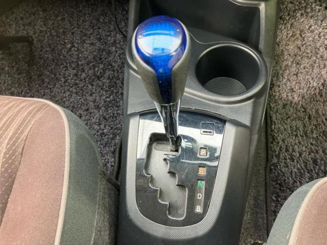 アクア Ｇ　保証書／社外　ＳＤナビ／シートヒーター　運転席／ドライブレコーダー　社外／Ｂｌｕｅｔｏｏｔｈ接続／ＥＴＣ／ＥＢＤ付ＡＢＳ／横滑り防止装置／アイドリングストップ／フルセグＴＶ／ＤＶＤ　ＤＶＤ再生（18枚目）