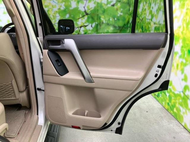 ランドクルーザープラド 4WD TX Lパッケージ 新品タイヤ/サンルーフ/保証書/純正 9インチ SDナビ/シートヒーター/シート フルレザー/ヘッドランプ LED/ETC/EBD付ABS/横滑り防止装置/フルセグTV/エアバッグ 運転席 革シート(25枚目)