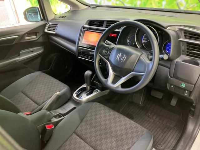 フィット 13G・Lパッケージ 新品タイヤ/保証書/純正 SDナビ/シティーブレーキアクティブシステム(ホンダ)/ドライブレコーダー 純正/ヘッドランプ LED/Bluetooth接続/ETC/EBD付ABS バックカメラ ドラレコ(5枚目)