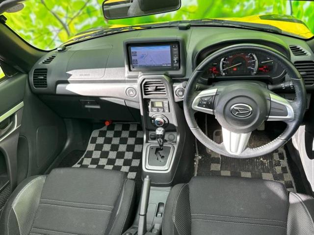 コペン エクスプレイ　純正　ＳＤナビ／シートヒーター／ドライブレコーダー　純正／ヘッドランプ　ＬＥＤ／Ｂｌｕｅｔｏｏｔｈ接続／ＥＴＣ／ＥＢＤ付ＡＢＳ／横滑り防止装置／バックモニター／フルセグＴＶ／ＤＶＤ　バックカメラ（4枚目）