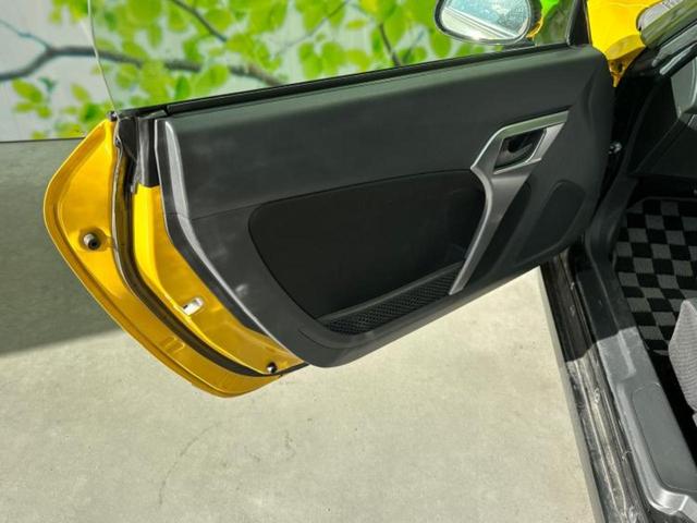 コペン エクスプレイ　純正　ＳＤナビ／シートヒーター／ドライブレコーダー　純正／ヘッドランプ　ＬＥＤ／Ｂｌｕｅｔｏｏｔｈ接続／ＥＴＣ／ＥＢＤ付ＡＢＳ／横滑り防止装置／バックモニター／フルセグＴＶ／ＤＶＤ　バックカメラ（7枚目）