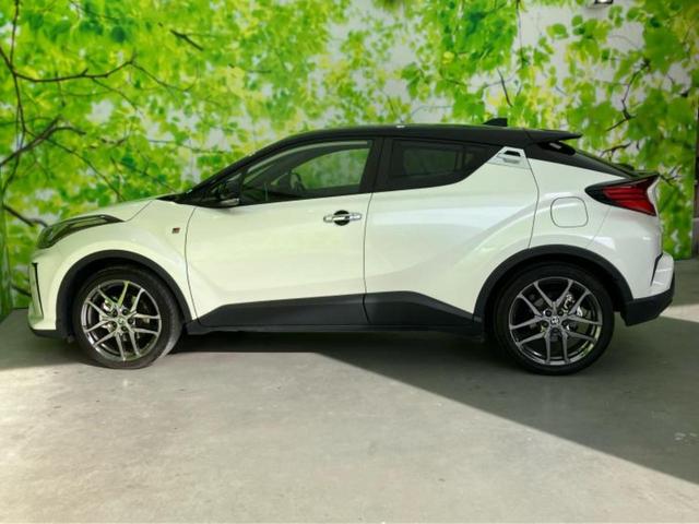 Ｃ－ＨＲ Ｓ－Ｔ　ＧＲスポーツ　新品タイヤ／ディスプレイオーディオ／トヨタセーフティセンス／パノラミックビューモニター／車線逸脱防止支援システム／ヘッドランプ　ＬＥＤ／Ｂｌｕｅｔｏｏｔｈ接続／ＥＴＣ／横滑り防止装置／ターボ（2枚目）