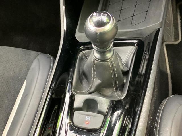 Ｃ－ＨＲ Ｓ－Ｔ　ＧＲスポーツ　新品タイヤ／ディスプレイオーディオ／トヨタセーフティセンス／パノラミックビューモニター／車線逸脱防止支援システム／ヘッドランプ　ＬＥＤ／Ｂｌｕｅｔｏｏｔｈ接続／ＥＴＣ／横滑り防止装置／ターボ（15枚目）