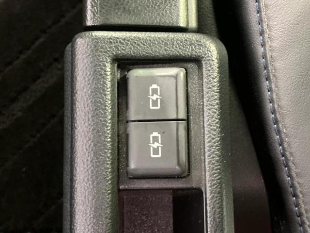 ヴォクシー ハイブリッドＳ－Ｚ　モデリスタエアロ／ディスプレイオーディオ＋ナビ１０インチ／デジタルインナーミラー／トヨタセーフティセンス／両側電動スライドドア／シートヒーター　前席／車線逸脱防止支援システム　衝突被害軽減システム（42枚目）