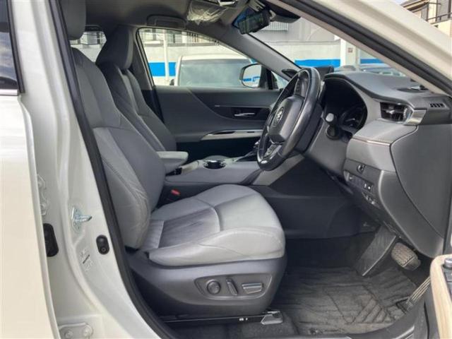 ハリアー Ｚ　新品タイヤ／純正エアロ／ＪＢＬ／保証書／純正　ＳＤナビ／デジタルインナーミラー／衝突安全装置／車線逸脱防止支援システム／シート　ハーフレザー／電動バックドア／ヘッドランプ　ＬＥＤ　衝突被害軽減システム（5枚目）