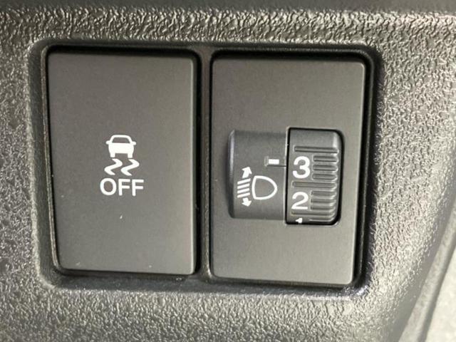 N-BOXカスタム ヒョウジュン 新品タイヤ/保証書/ホンダセンシング/電動スライドドア/車線逸脱防止支援システム/ヘッドランプ LED/アイドリングストップ/衝突安全ボディ/アルミホイール 純正 14インチ 衝突被害軽減システム(17枚目)