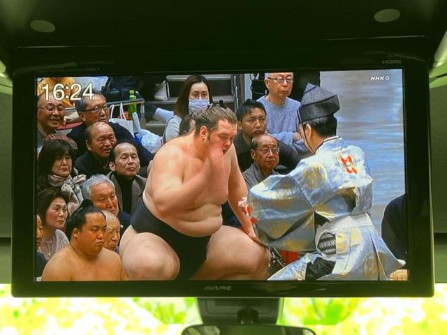 ヴォクシー ＺＳキラメキ　新品タイヤ／社外エアロ／保証書／社外　１１インチ　ＳＤナビ／フリップダウンモニター　社外　１２．８インチ／両側電動スライドドア／ヘッドランプ　ＬＥＤ／Ｂｌｕｅｔｏｏｔｈ接続／ＥＴＣ　バックカメラ（12枚目）