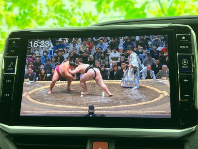 ヴォクシー ＺＳキラメキ　新品タイヤ／社外エアロ／保証書／社外　１１インチ　ＳＤナビ／フリップダウンモニター　社外　１２．８インチ／両側電動スライドドア／ヘッドランプ　ＬＥＤ／Ｂｌｕｅｔｏｏｔｈ接続／ＥＴＣ　バックカメラ（13枚目）