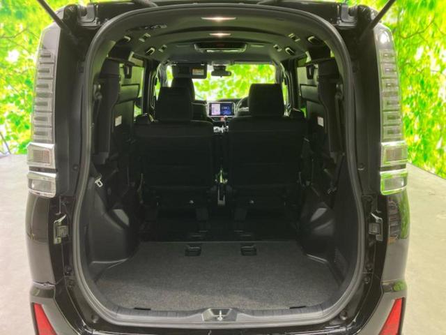 ヴォクシー ＺＳキラメキ　新品タイヤ／社外エアロ／保証書／社外　１１インチ　ＳＤナビ／フリップダウンモニター　社外　１２．８インチ／両側電動スライドドア／ヘッドランプ　ＬＥＤ／Ｂｌｕｅｔｏｏｔｈ接続／ＥＴＣ　バックカメラ（21枚目）