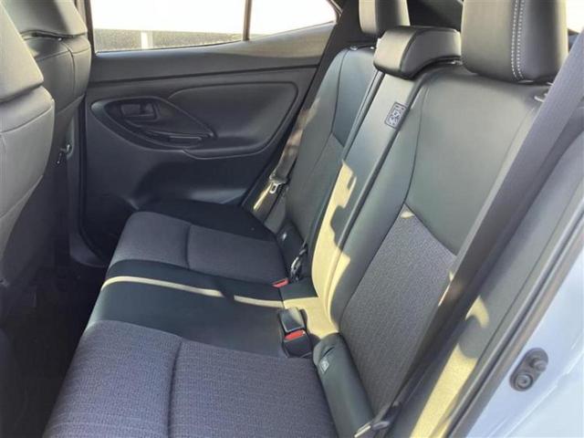 ヤリスクロス ハイブリッドＺ　新品タイヤ／ディスプレイオーディオ８インチ／トヨタセーフティセンス／シートヒーター　前席／パノラミックビューモニター／車線逸脱防止支援システム／シート　ハーフレザー／ヘッドランプ　ＬＥＤ　全周囲カメラ（7枚目）