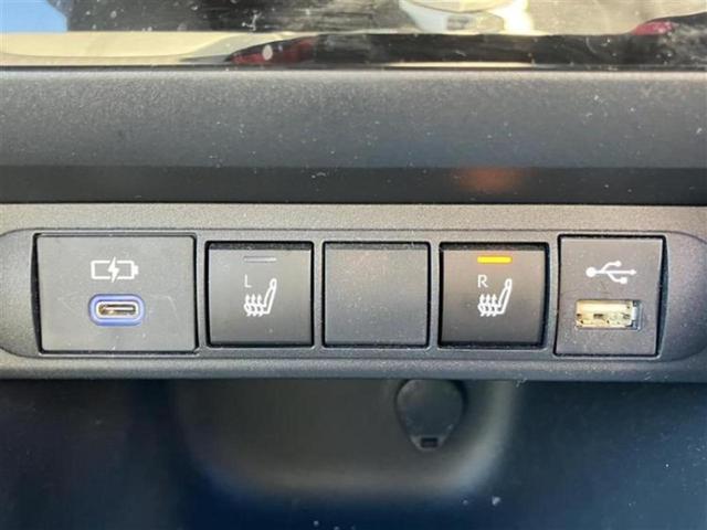 ヤリスクロス ハイブリッドＺ　新品タイヤ／ディスプレイオーディオ８インチ／トヨタセーフティセンス／シートヒーター　前席／パノラミックビューモニター／車線逸脱防止支援システム／シート　ハーフレザー／ヘッドランプ　ＬＥＤ　全周囲カメラ（13枚目）