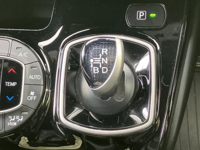 ノア ハイブリッドＳｉダブルバイビー３　保証書／社外　１１インチ　ＳＤナビ／フリップダウンモニター　社外　１２．８インチ／トヨタセーフティセンス／両側電動スライドドア／シートヒーター／車線逸脱防止支援システム／シート　ハーフレザー　ドラレコ（26枚目）