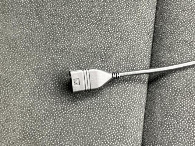 ノア ハイブリッドＳｉダブルバイビー３　保証書／社外　１１インチ　ＳＤナビ／フリップダウンモニター　社外　１２．８インチ／トヨタセーフティセンス／両側電動スライドドア／シートヒーター／車線逸脱防止支援システム／シート　ハーフレザー　ドラレコ（44枚目）