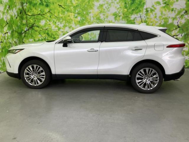 ハリアーハイブリッド Ｚレザーパッケージ　新品タイヤ／保証書／純正　ＳＤナビ／デジタルインナーミラー／衝突安全装置／シートヒーター　前席／パノラミックビューモニター／車線逸脱防止支援システム／シート　合皮／電動バックドア　衝突被害軽減システム（2枚目）