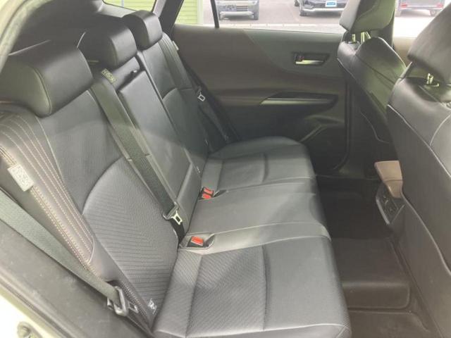 ハリアーハイブリッド Ｚレザーパッケージ　新品タイヤ／保証書／純正　ＳＤナビ／デジタルインナーミラー／衝突安全装置／シートヒーター　前席／パノラミックビューモニター／車線逸脱防止支援システム／シート　合皮／電動バックドア　衝突被害軽減システム（6枚目）