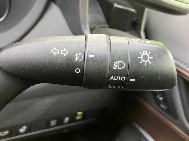 ハリアーハイブリッド Ｚレザーパッケージ　新品タイヤ／保証書／純正　ＳＤナビ／デジタルインナーミラー／衝突安全装置／シートヒーター　前席／パノラミックビューモニター／車線逸脱防止支援システム／シート　合皮／電動バックドア　衝突被害軽減システム（16枚目）